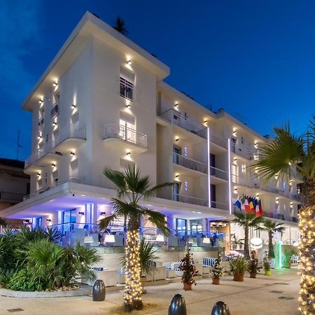 Hotel Lido Cattolica Exterior photo