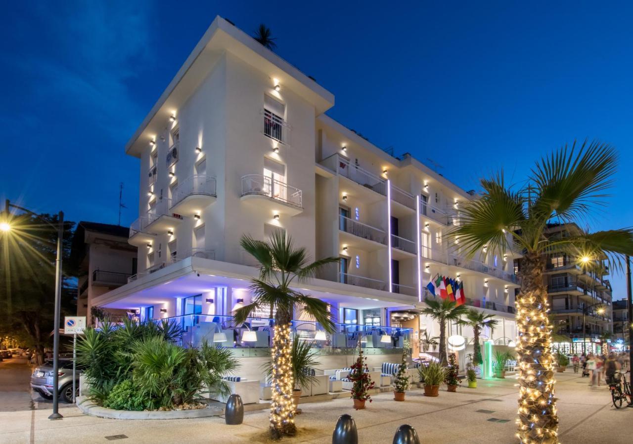 Hotel Lido Cattolica Exterior photo